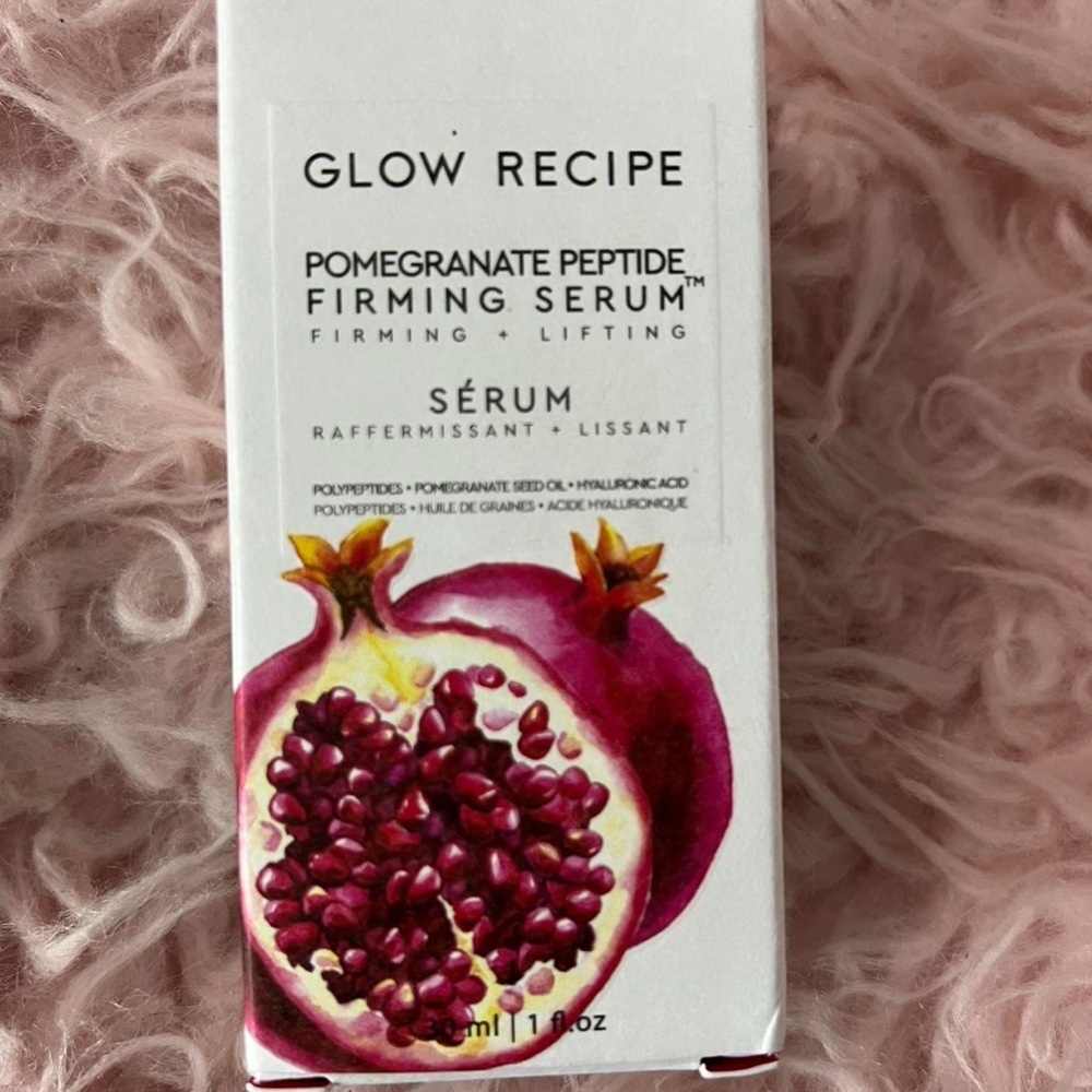Glow Recipe Pomegranate Peptide Serum - White and Pink